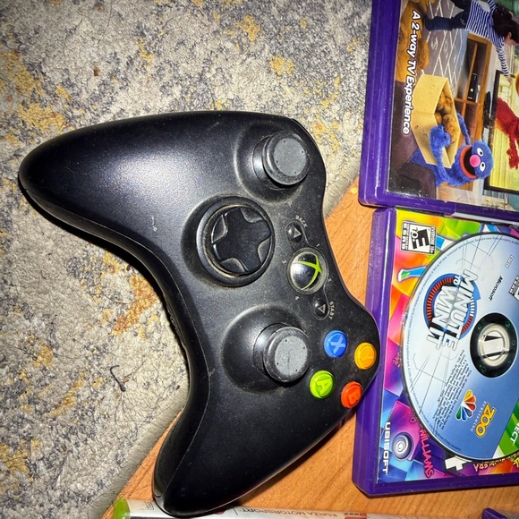 Xbox 360 250GB Kinect in the original box - Picture 3 of 14